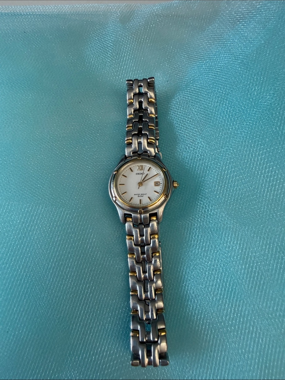Vintage Seiko Two-Tone Bracelet Watch - Silver & Gold Accents